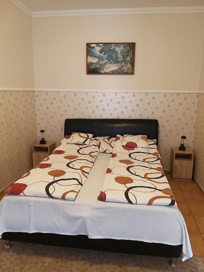 Garden Apartmanhaz 2 Hajdúszoboszló Екстериор снимка